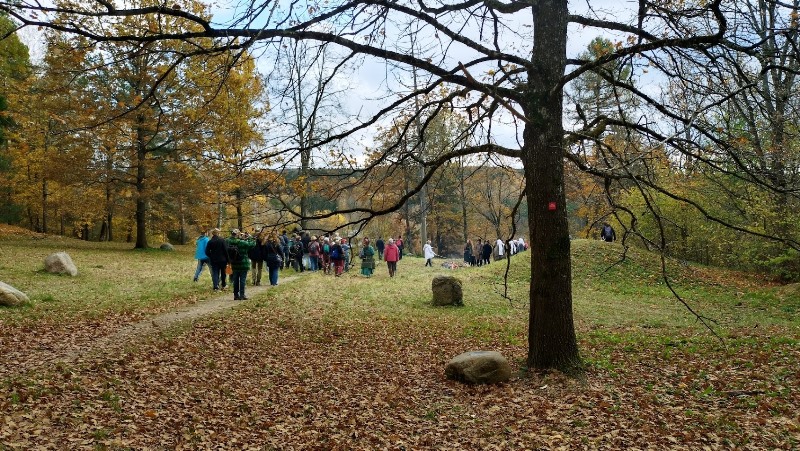 2026-10-25 Pėsčiųjų žygio Barsukynės kalvynais akimirkos